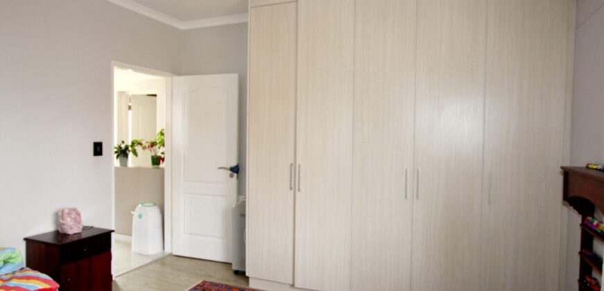 Double Story Townhouse FOR SALE in Kramersdorf!