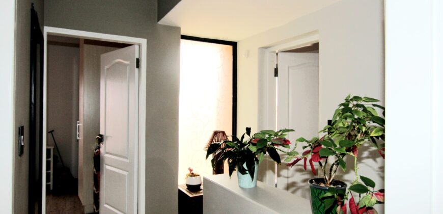 Double Story Townhouse FOR SALE in Kramersdorf!
