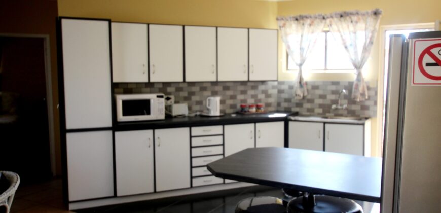 4 Bedroom Home For Sale with 2 Bedroom Flat in Vineta, Swakpomund