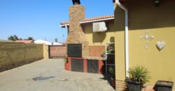 4 Bedroom Home For Sale with 2 Bedroom Flat in Vineta, Swakpomund