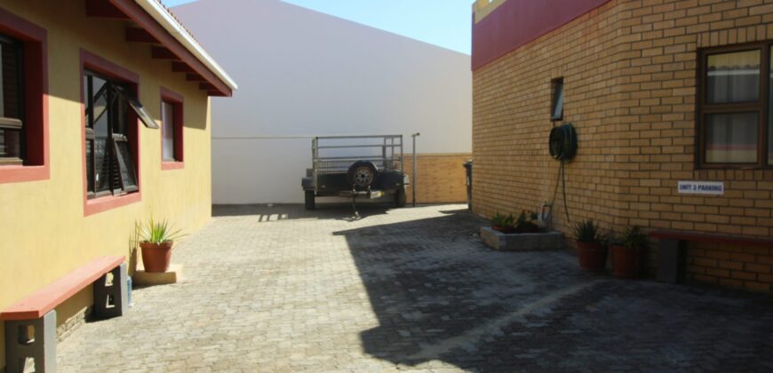 4 Bedroom Home For Sale with 2 Bedroom Flat in Vineta, Swakpomund