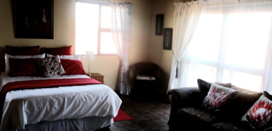 4 Bedroom Home For Sale with 2 Bedroom Flat in Vineta, Swakpomund