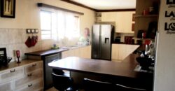 4 Bedroom Home For Sale with 2 Bedroom Flat in Vineta, Swakpomund