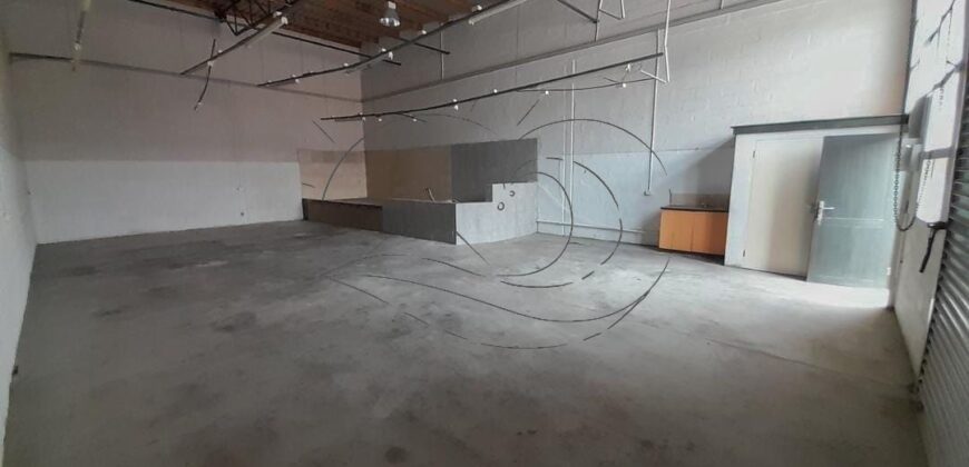 Industrial Warehouse to rent.