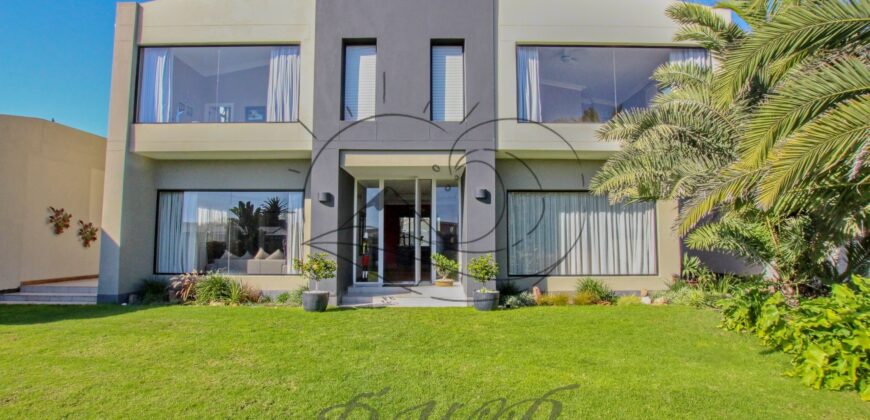 🏡6 Bedroom home for sale🏡