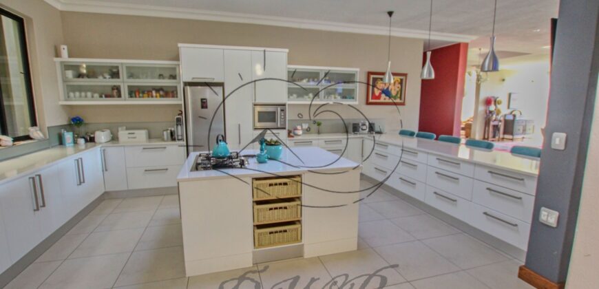🏡6 Bedroom home for sale🏡