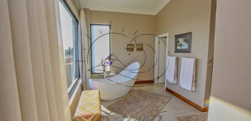 🏡6 Bedroom home for sale🏡