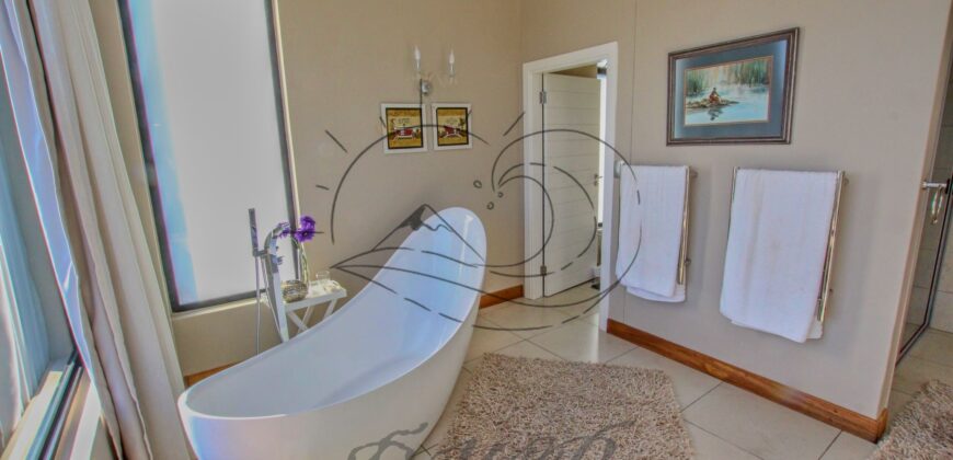 🏡6 Bedroom home for sale🏡