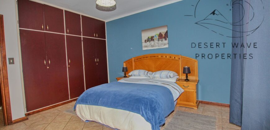 🏡3 Bedroom house with 2 bedroom flat for sale in Ext 9, Swakopmund🏡