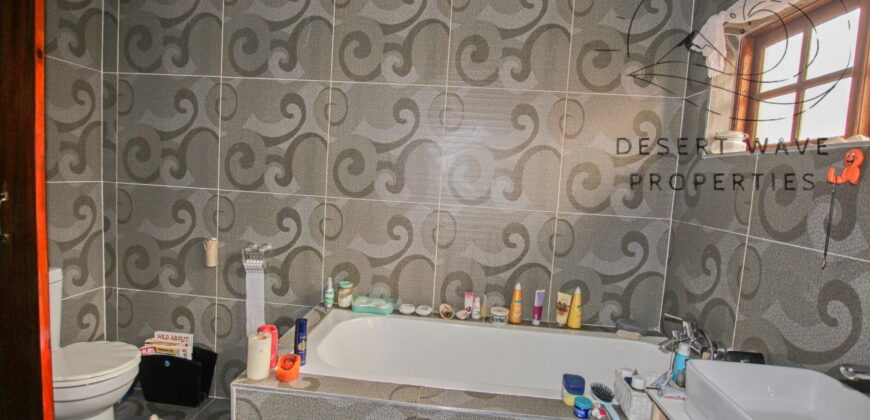 🏡3 Bedroom house with 2 bedroom flat for sale in Ext 9, Swakopmund🏡