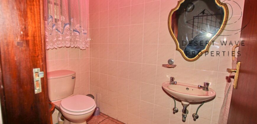 🏡3 Bedroom house with 2 bedroom flat for sale in Ext 9, Swakopmund🏡